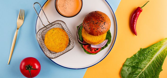 Vegán zöldségburger Marie Rose mártással