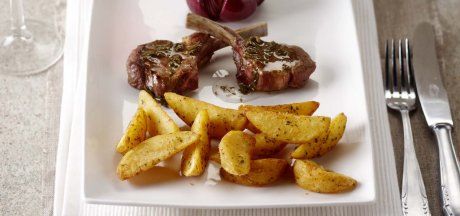 Bárányborda fokhagymás burgonyagerezdekkel